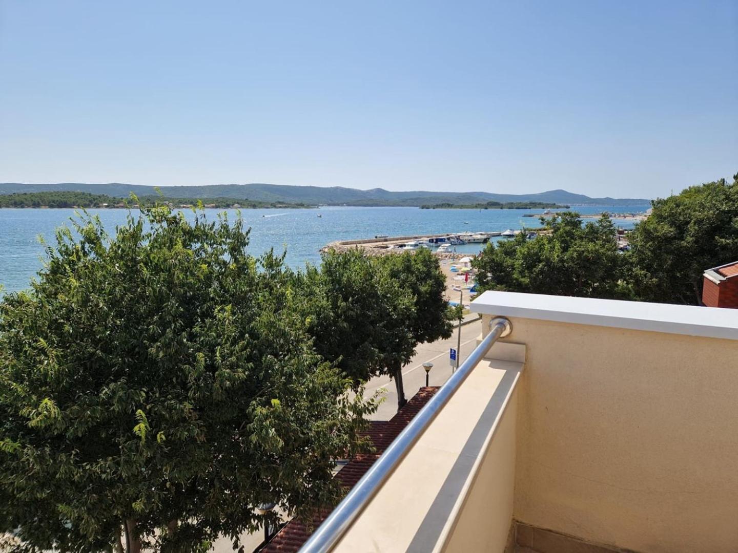 Seaside Apartments Turanj Ngoại thất bức ảnh