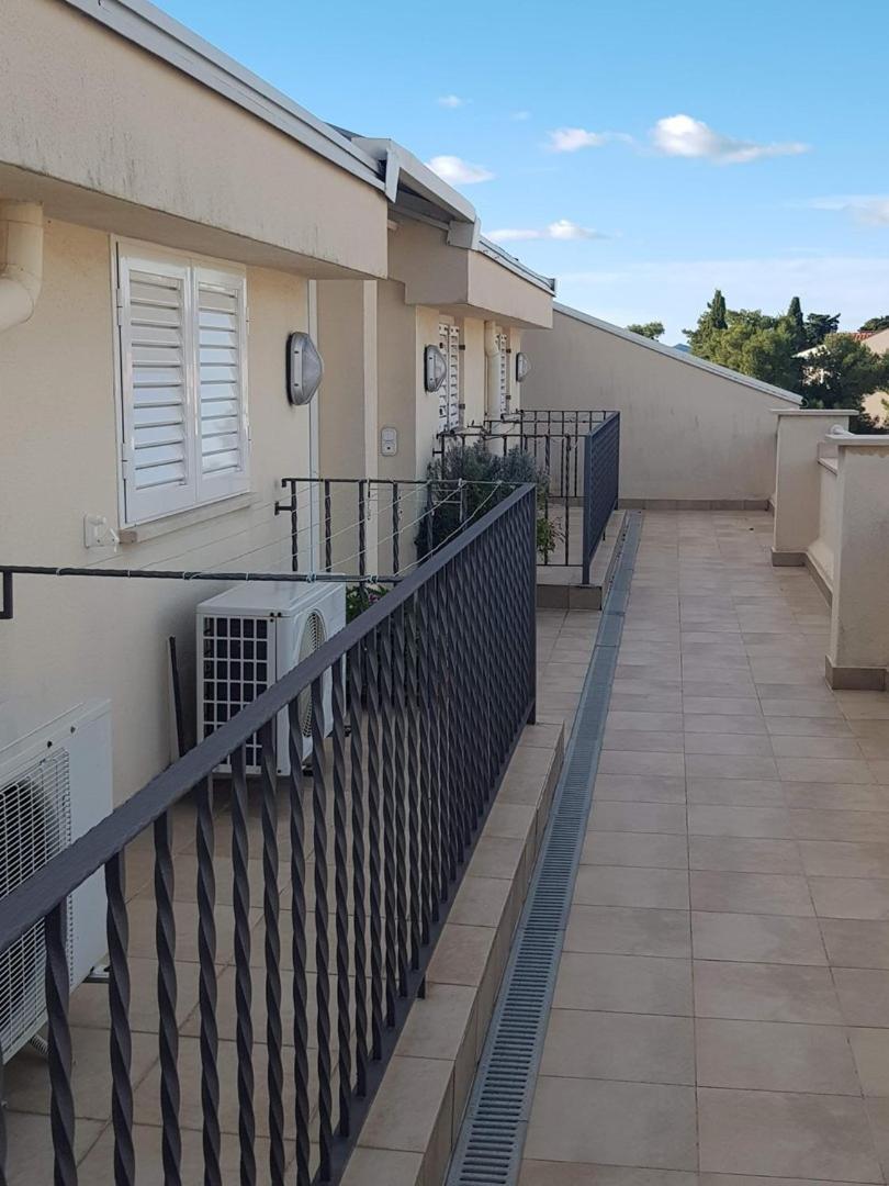 Seaside Apartments Turanj Ngoại thất bức ảnh